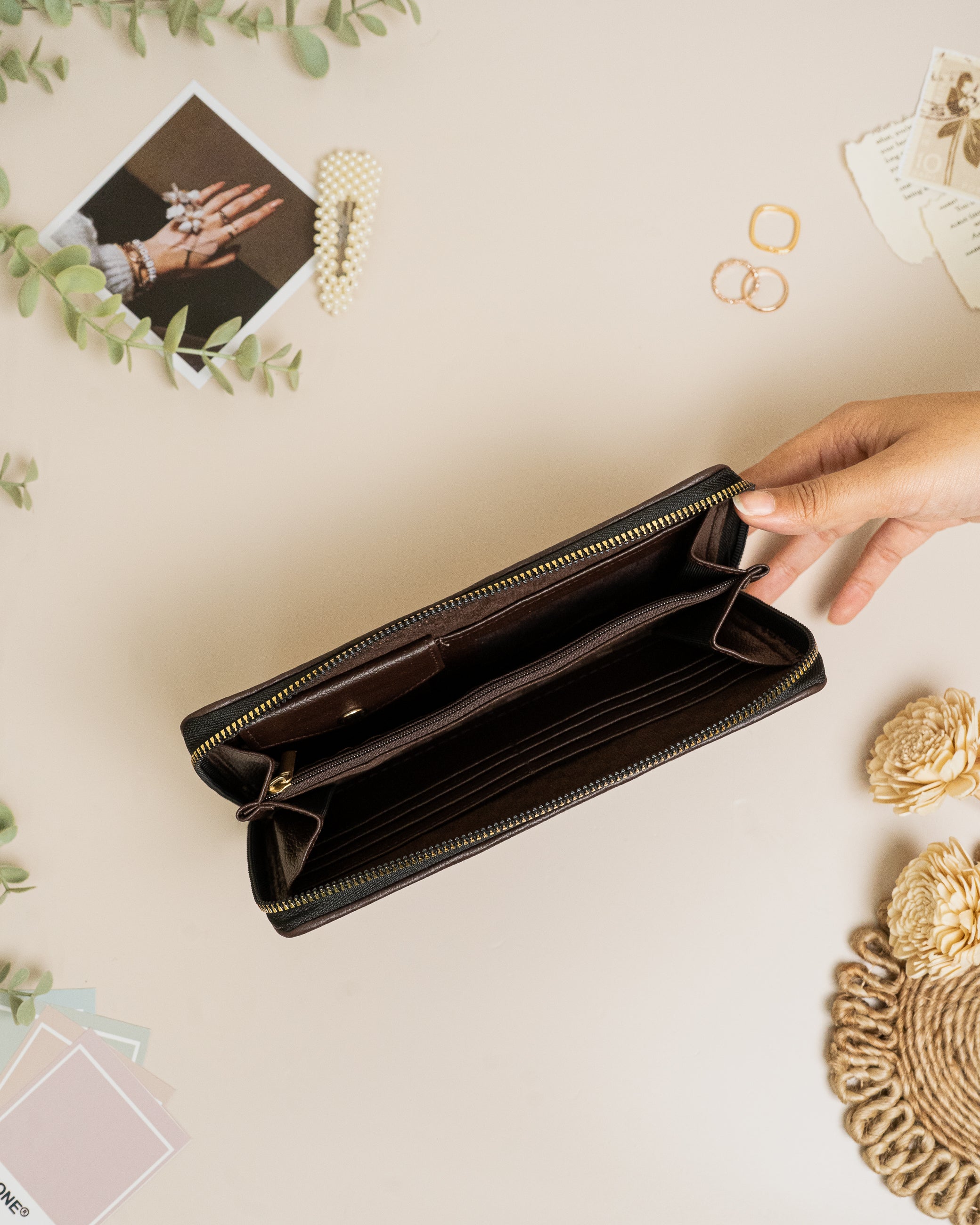 NiceG Stripes Smokey Women's zip Around Wallet